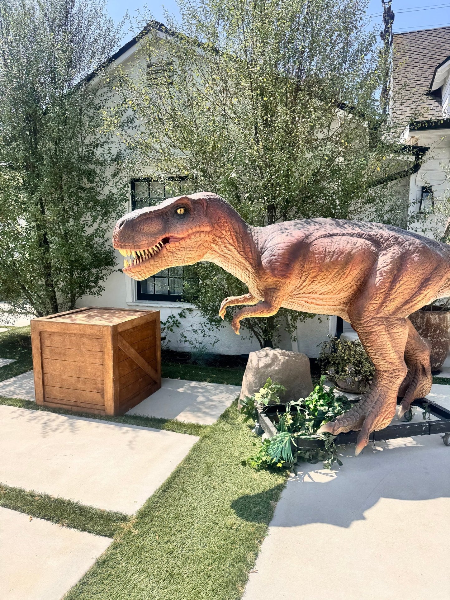 Animated T-Rex Rexy - Custom Prop Rentals