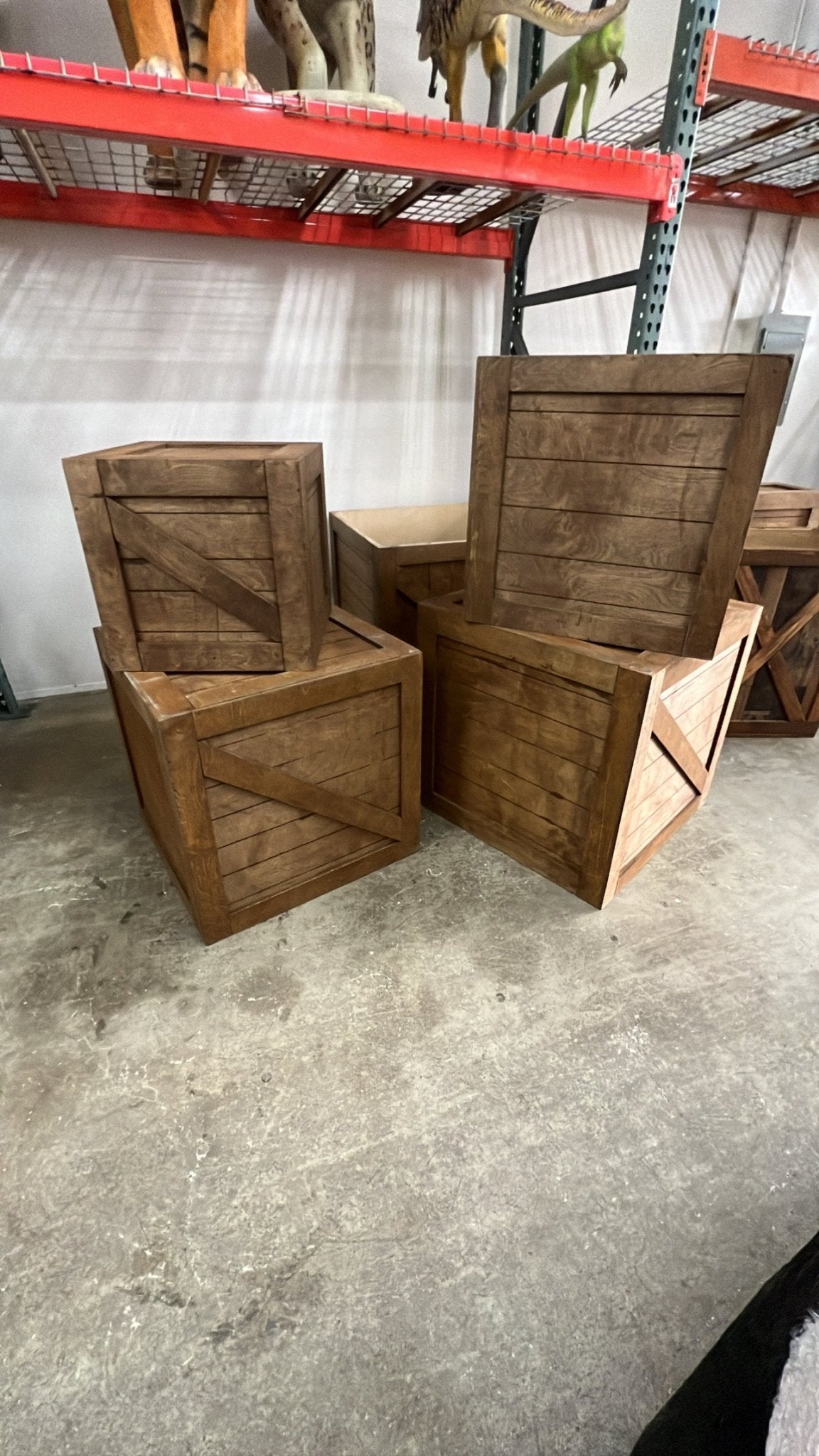 Crate 18x18x18 - Custom Prop Rentals