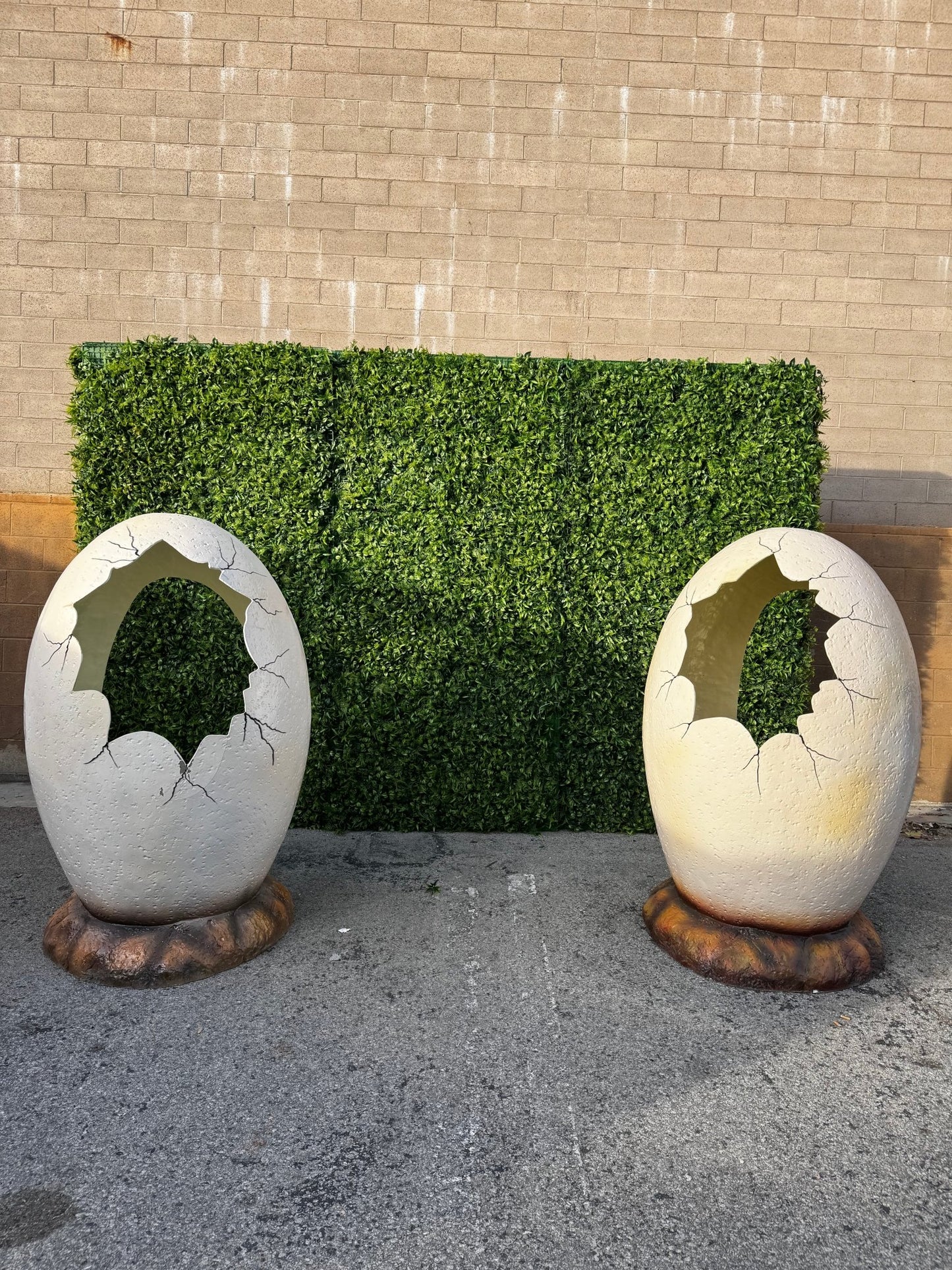 Dino Egg Photo Prop - Custom Prop Rentals