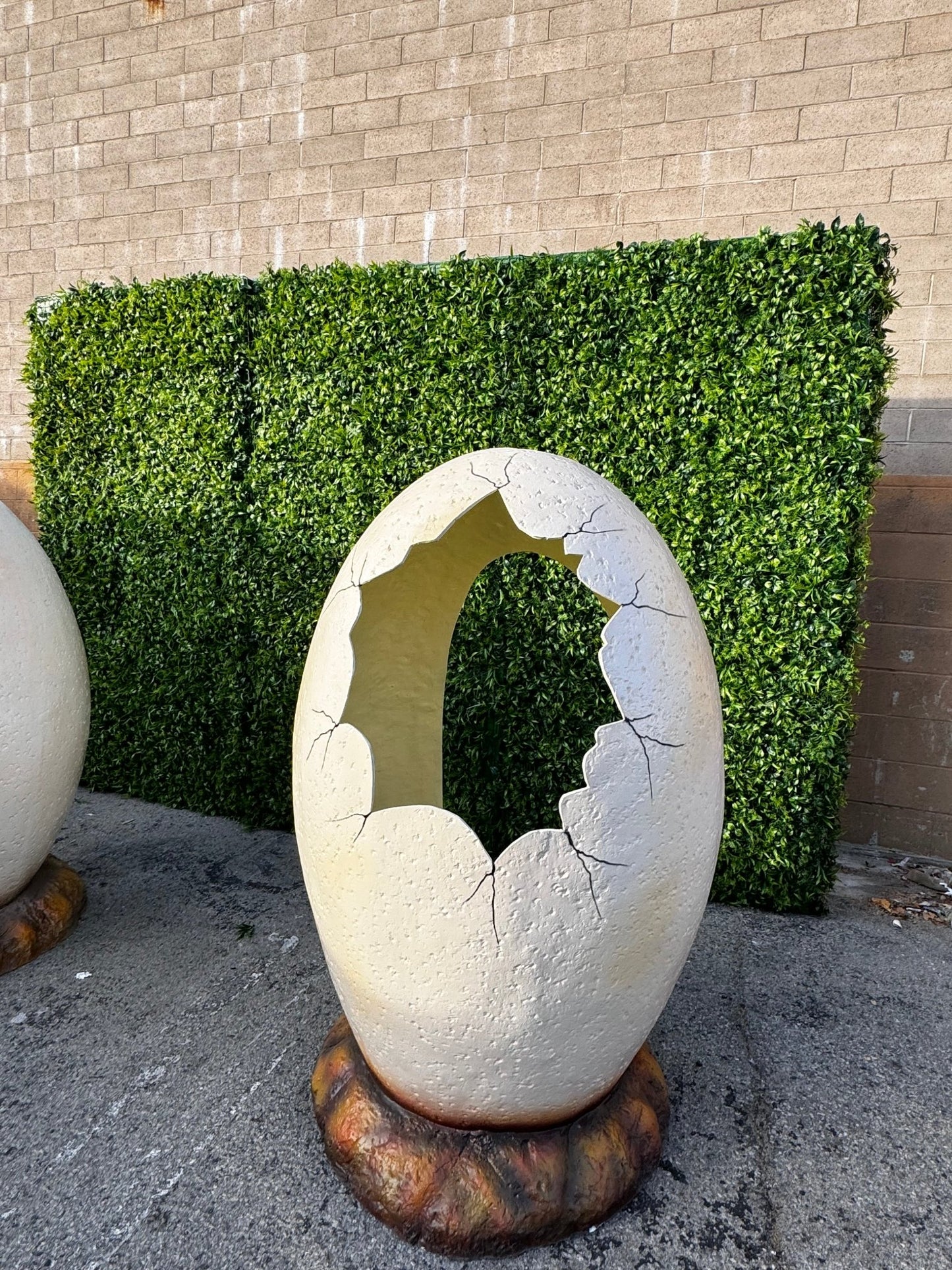 Dino Egg Photo Prop - Custom Prop Rentals