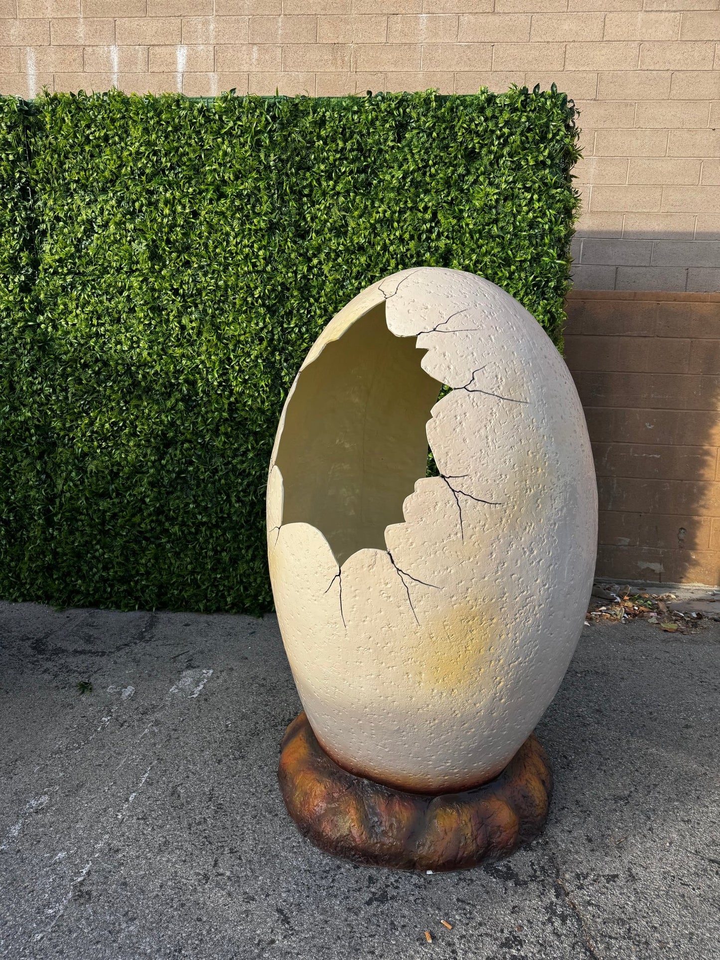 Dino Egg Photo Prop - Custom Prop Rentals