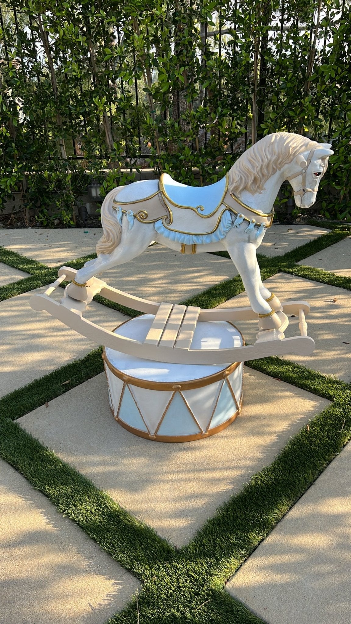 Drums Blue and White - Custom Prop Rentals