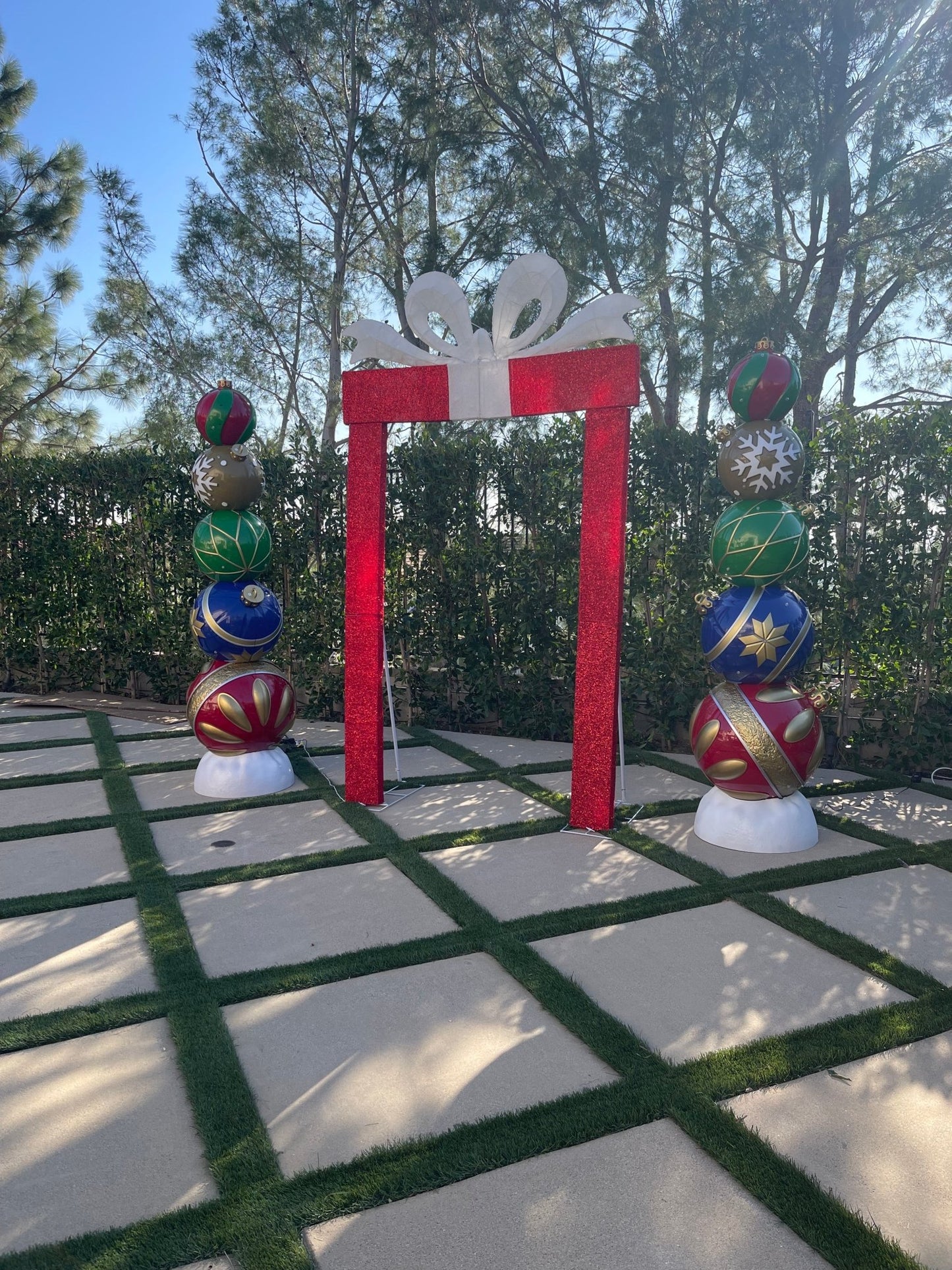 Holiday Present Entrance - Custom Prop Rentals