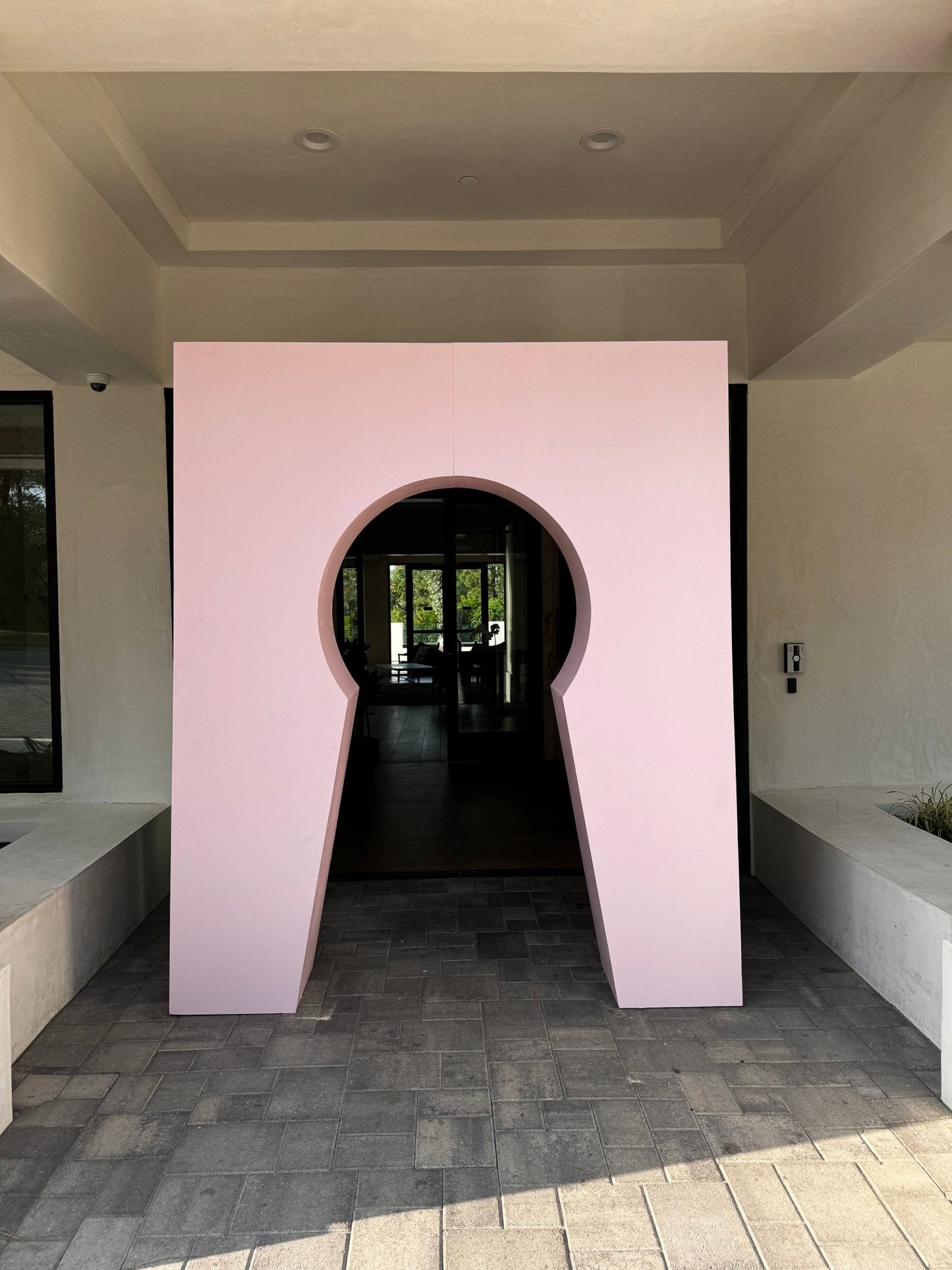 Keyhole Backdrop - Custom Prop Rentals