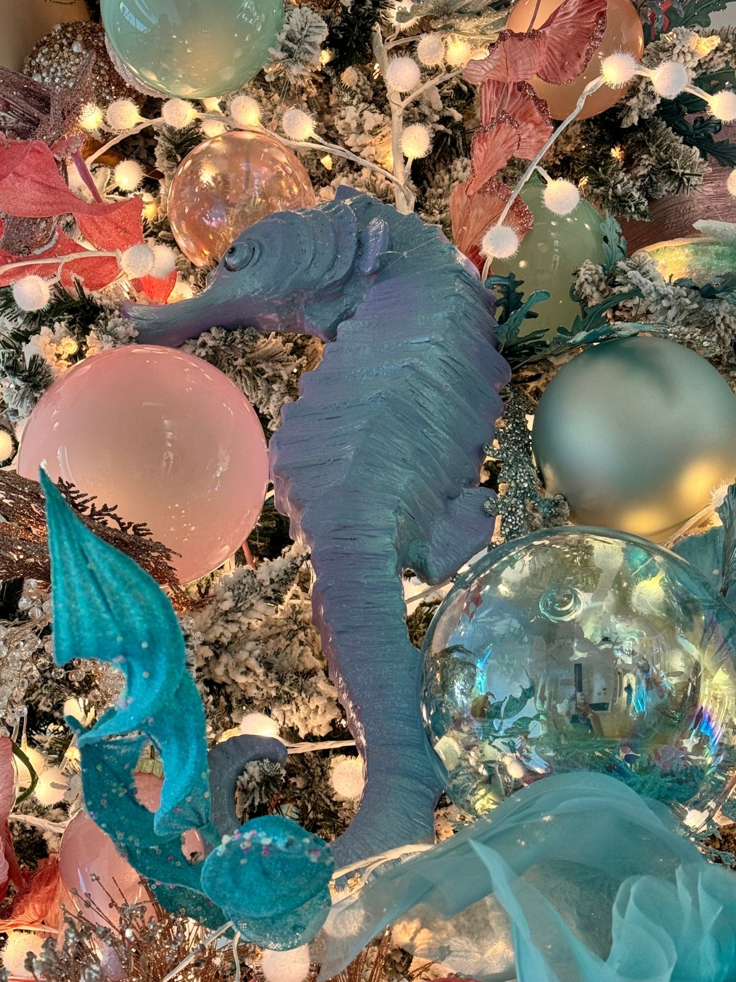 Small Seahorse Blue - Custom Prop Rentals