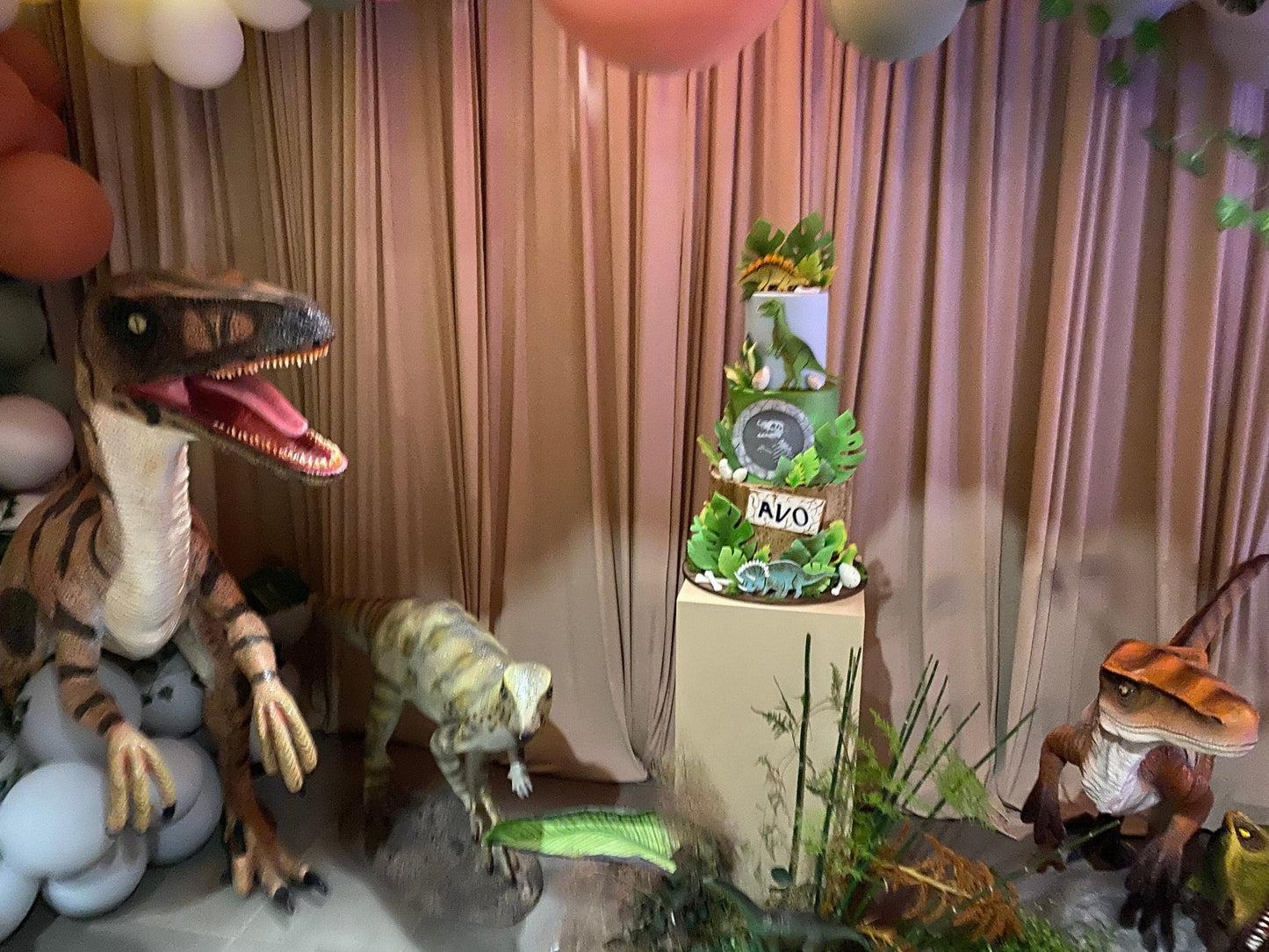 Hypsilophodont Dinosaur - Custom Prop Rentals