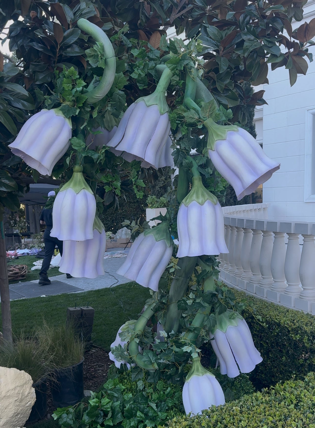 Animated Large Flower Lavender - Custom Prop Rentals