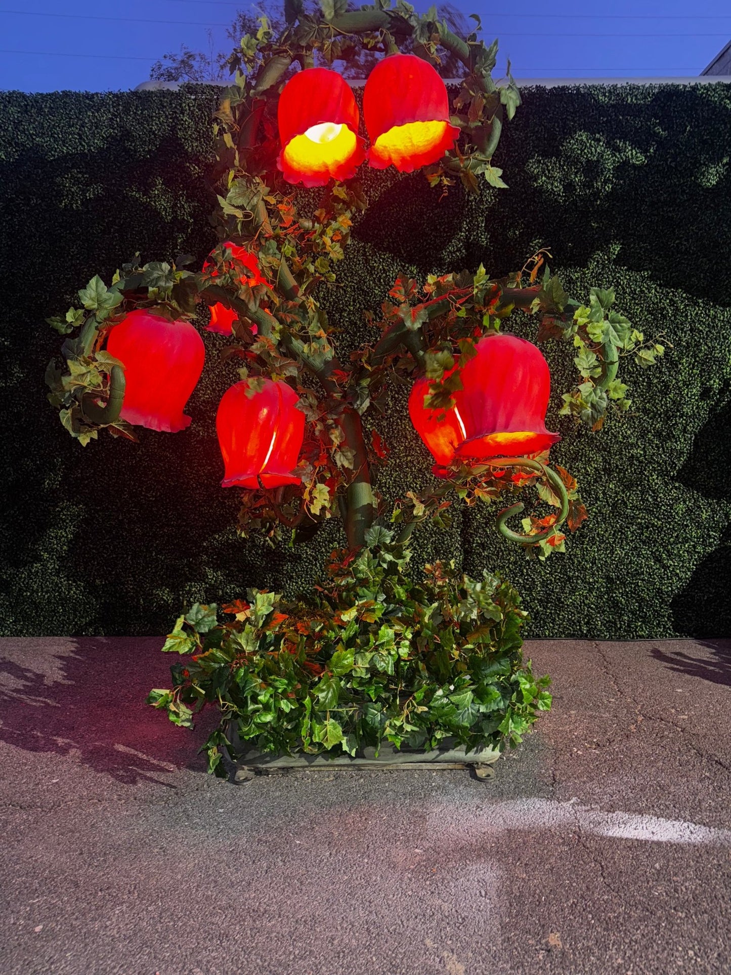 Animated Large Flower Pink - Custom Prop Rentals