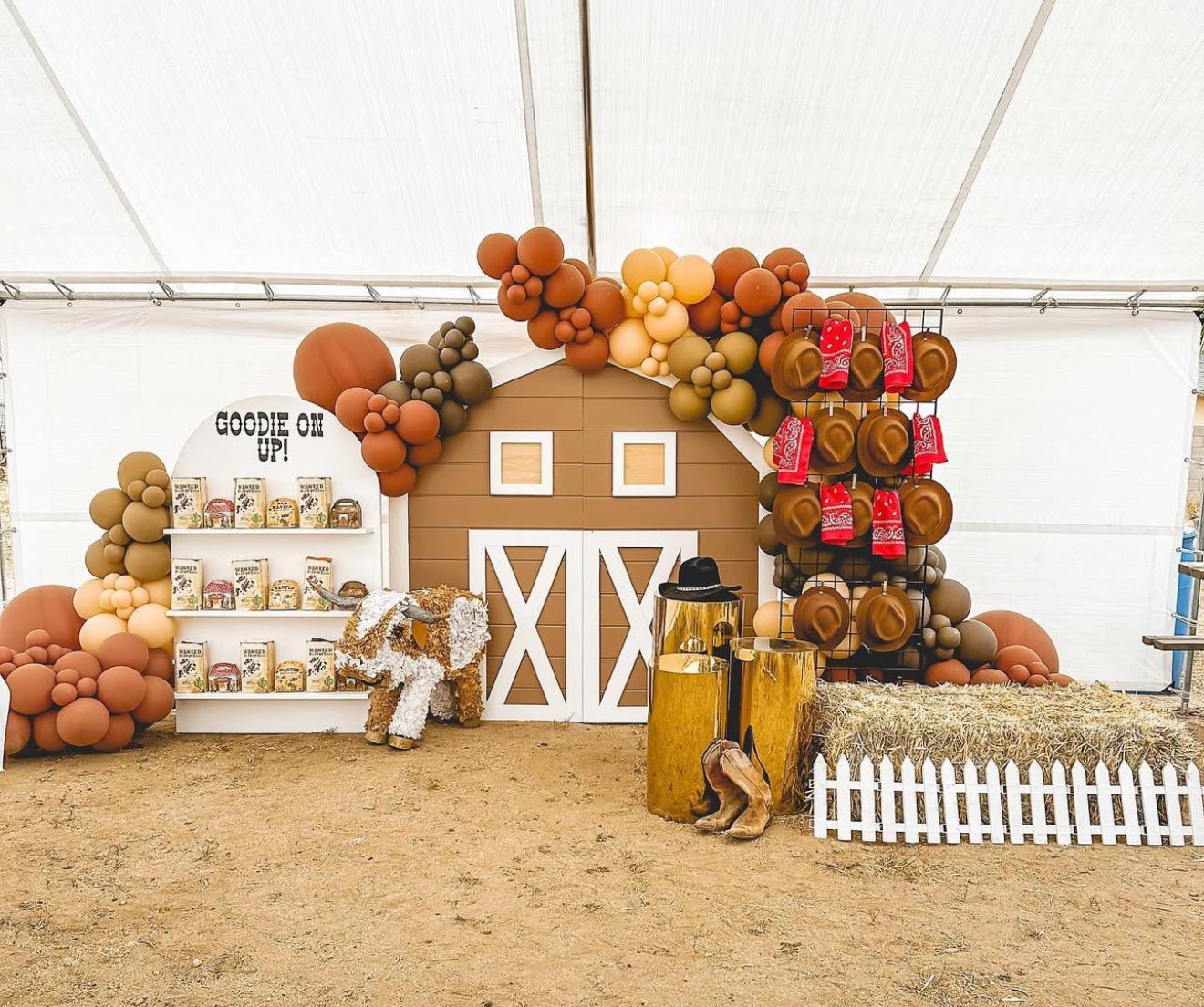 Barn 6x6 - Custom Prop Rentals