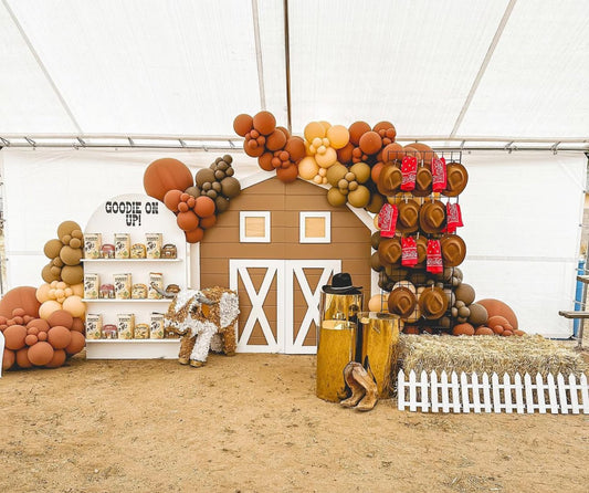 Barn 6x6 - Custom Prop Rentals