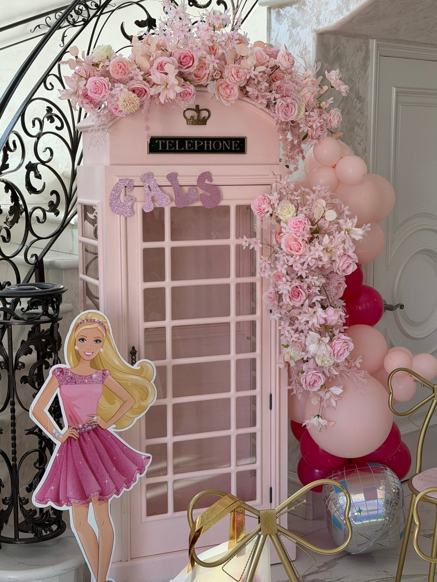 British Telephone Booth Medium - Custom Prop Rentals