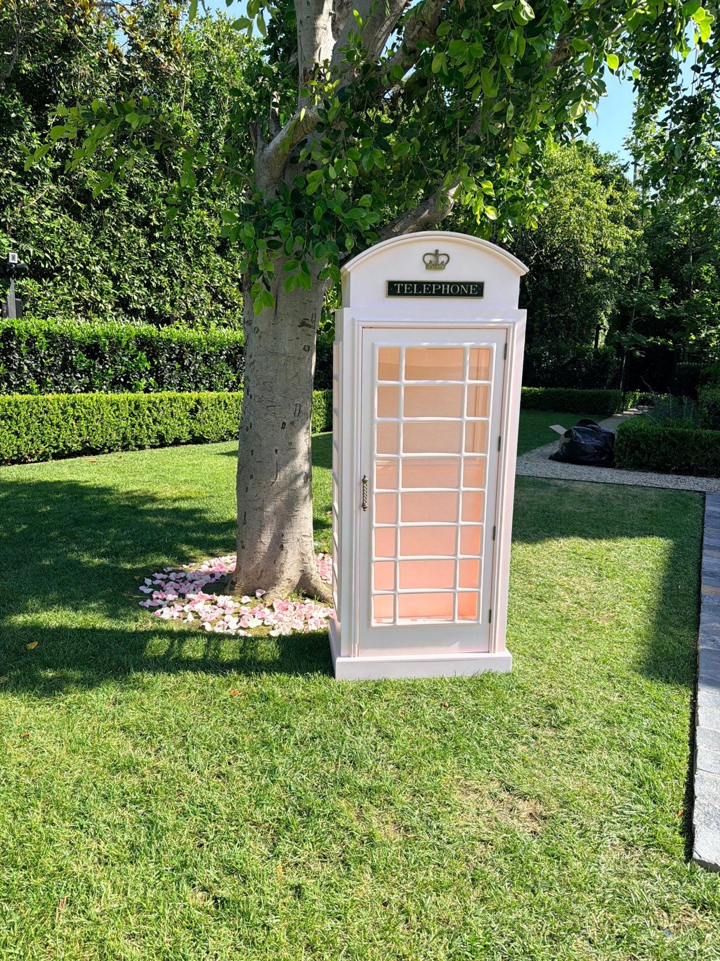 British Telephone Booth Medium - Custom Prop Rentals