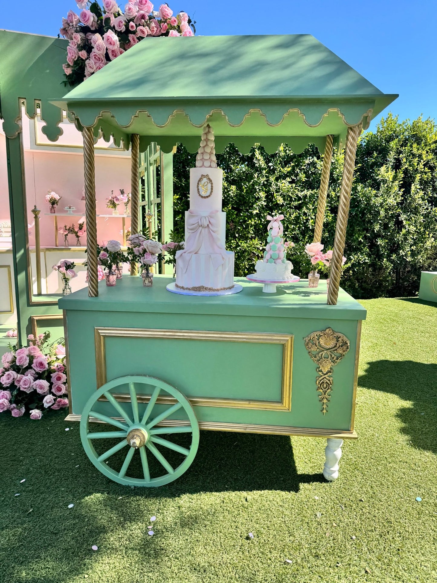 Cart Fancy in White - Custom Prop Rentals
