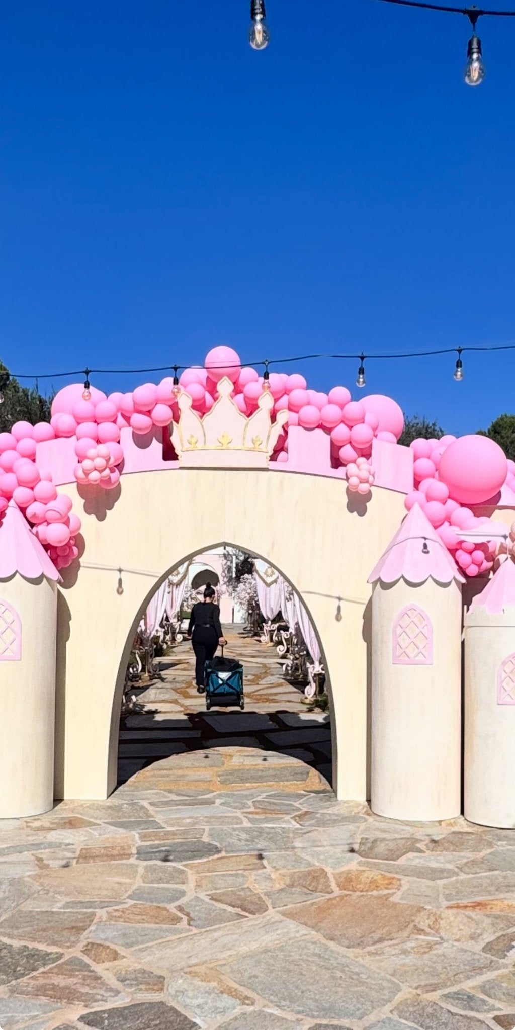 Castle with Entrance - Custom Prop Rentals