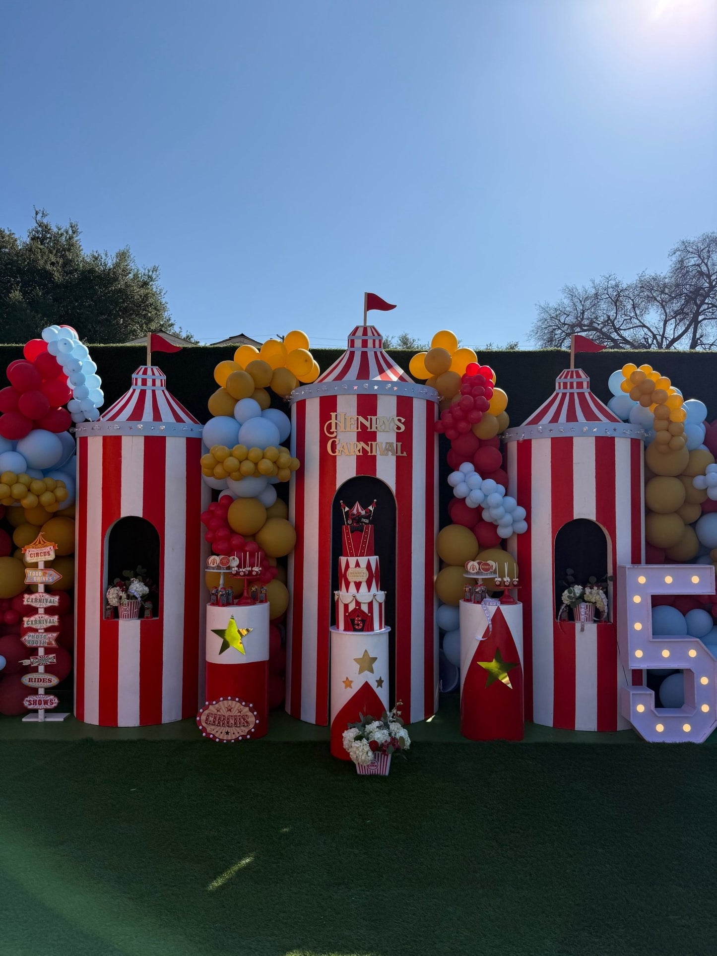 Circus 3 panels 3 - D - Custom Prop Rentals