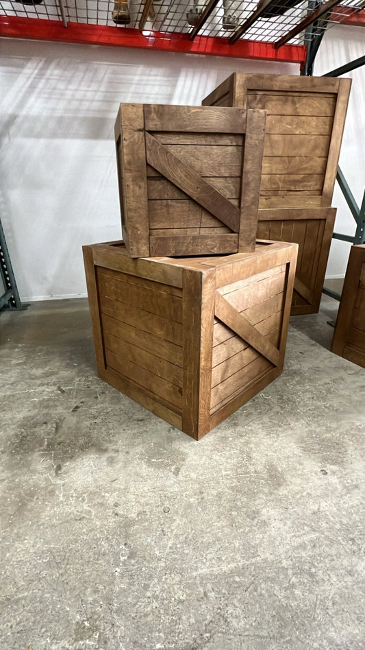 Crate 24x24x24 - Custom Prop Rentals