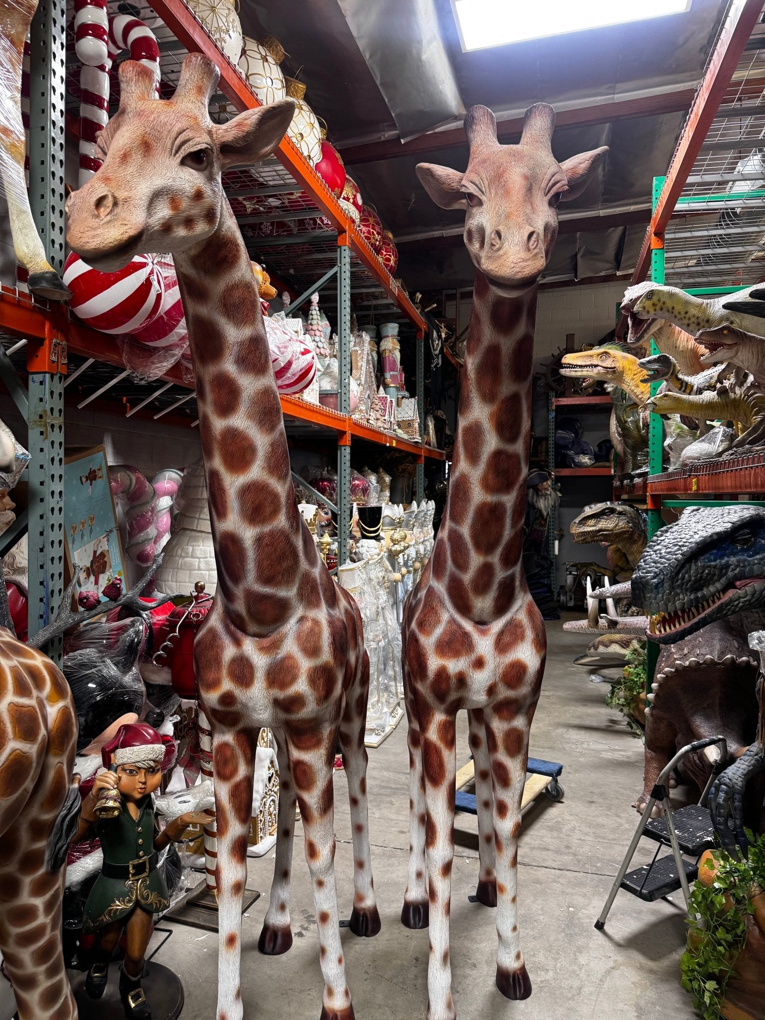 Giraffe 8 FT - Custom Prop Rentals