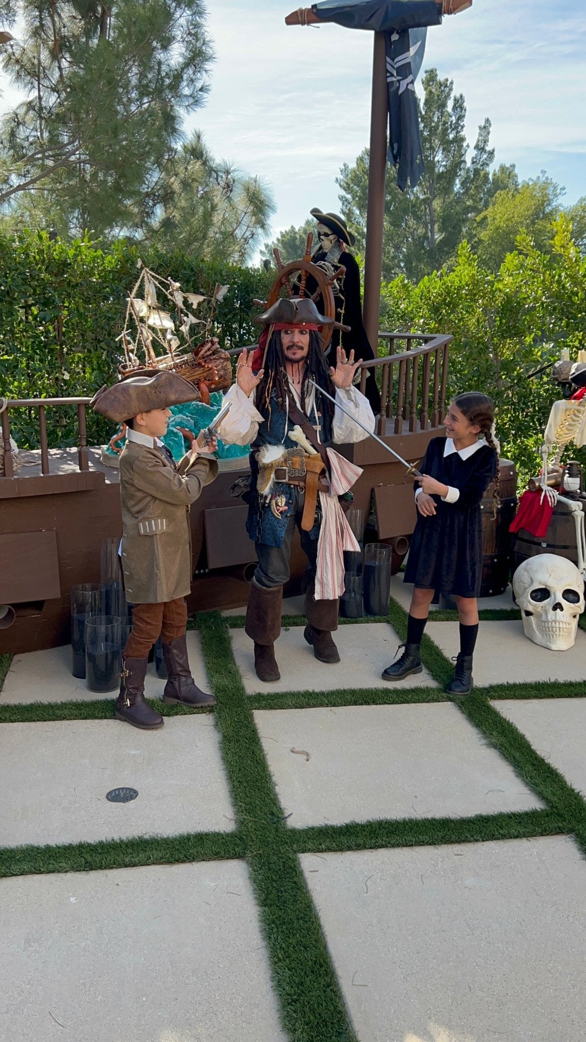 Grand Pirate Ship - Custom Prop Rentals