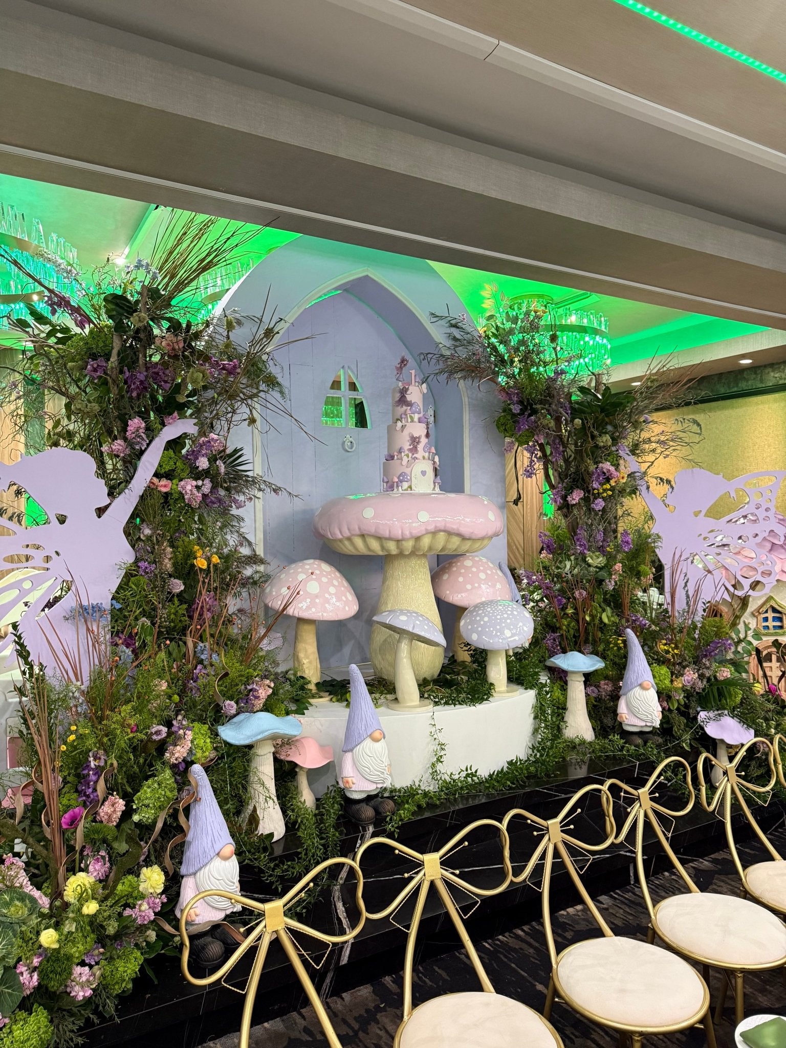 Half Circle Stage - Custom Prop Rentals