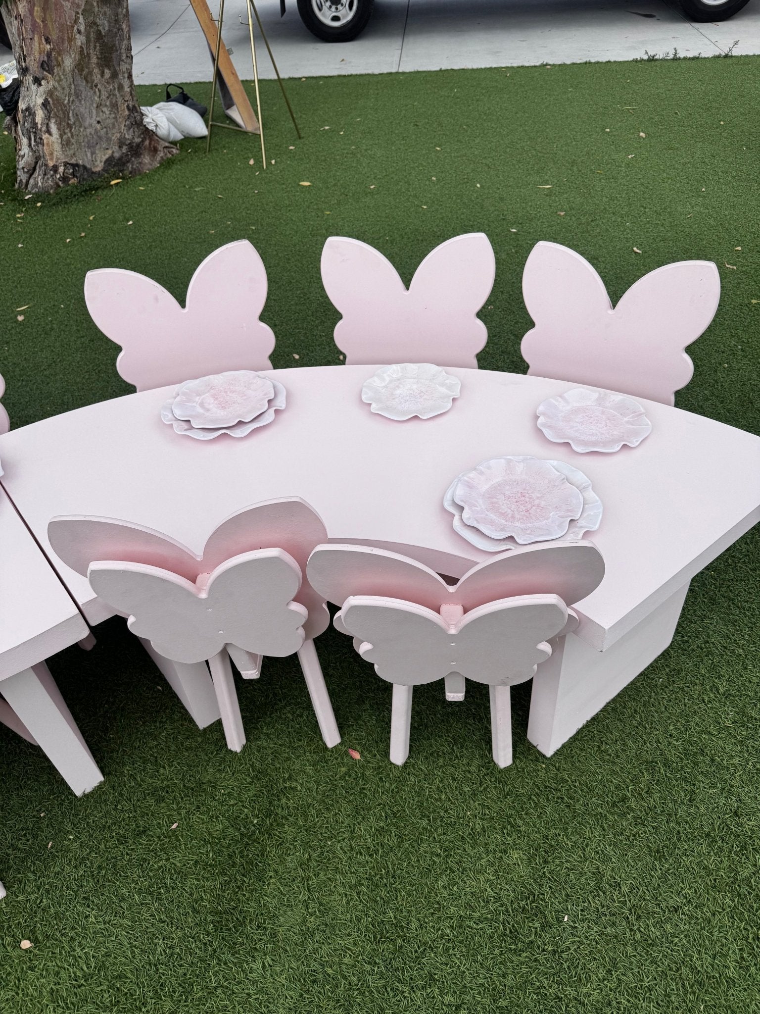 Kids Butterfly Chairs Pink - Custom Prop Rentals