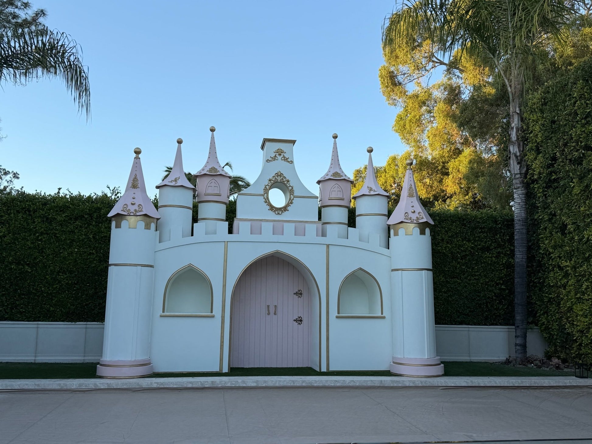 Princess Castle - Custom Prop Rentals