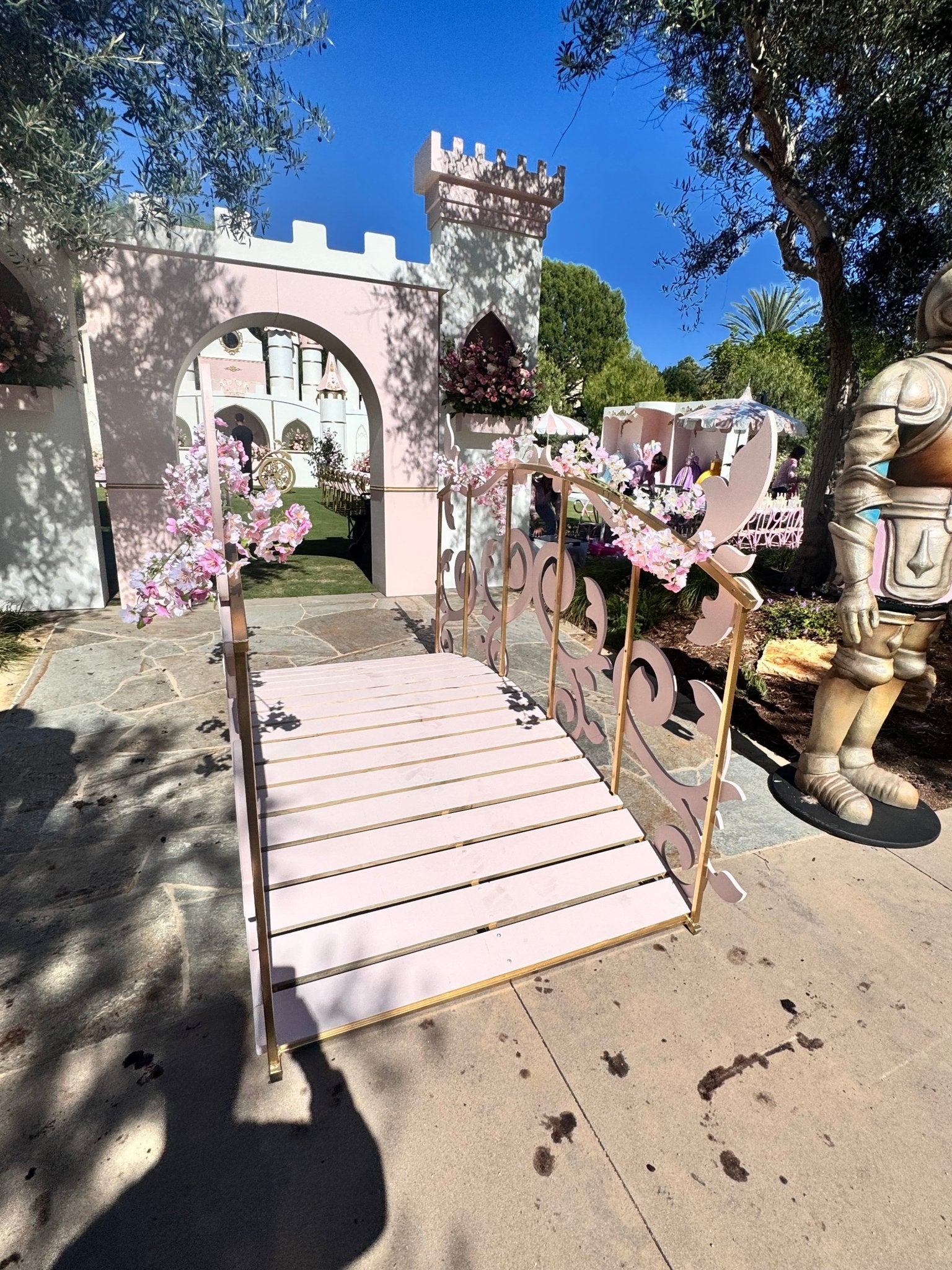 Royal Entrance - Custom Prop Rentals