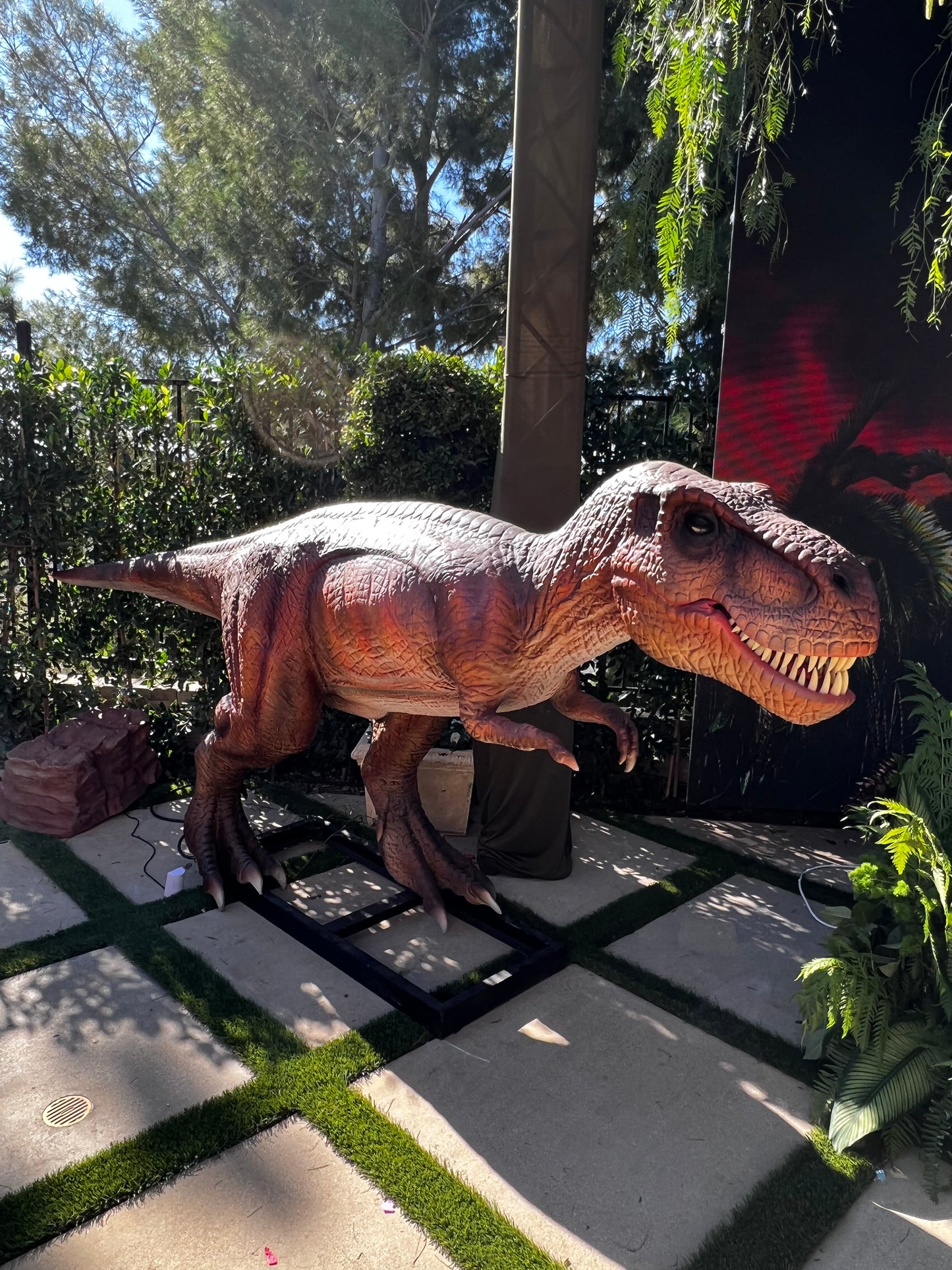 Animated T-Rex Rexy