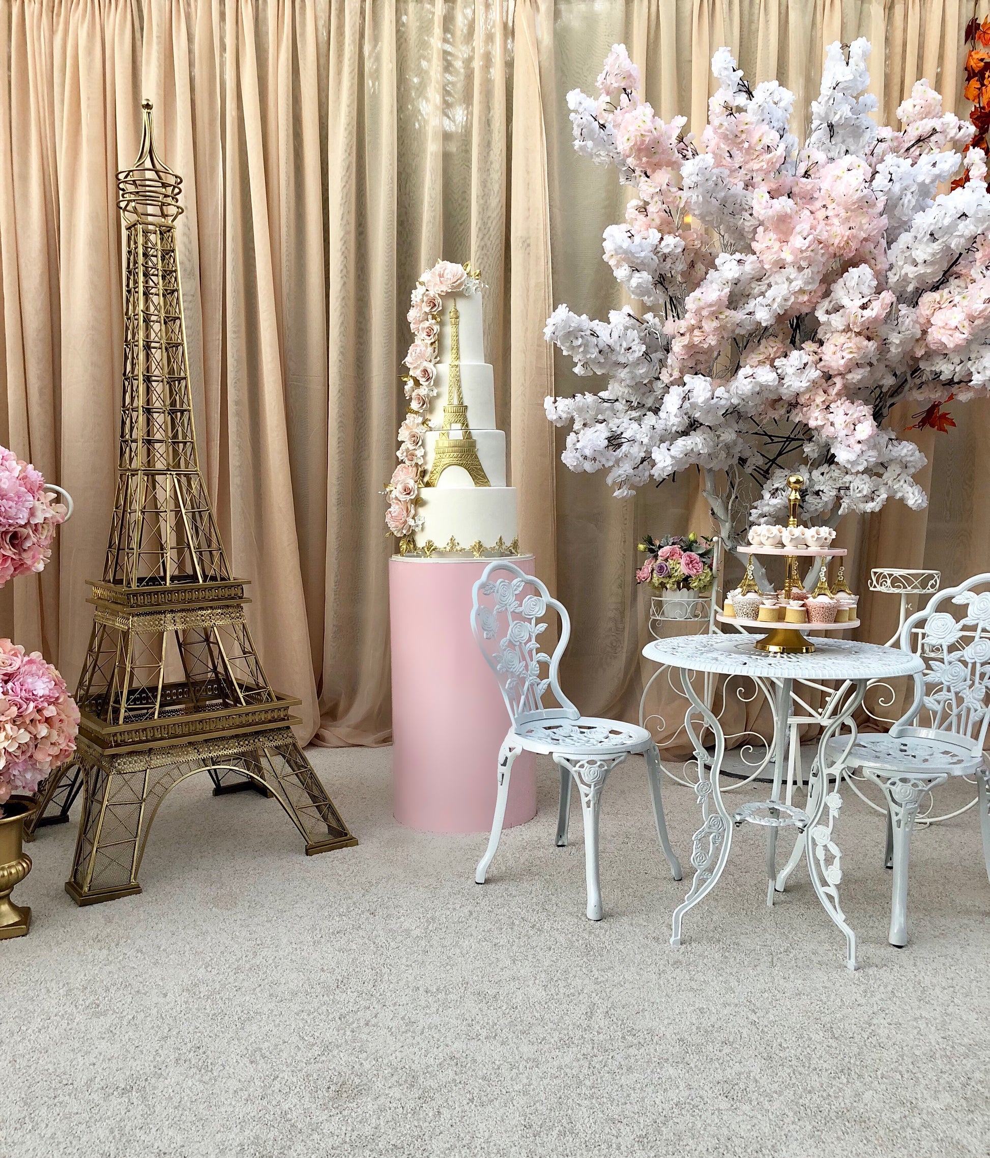 Eiffel Tower Vase Rentals - Just 4 Fun Party Rentals