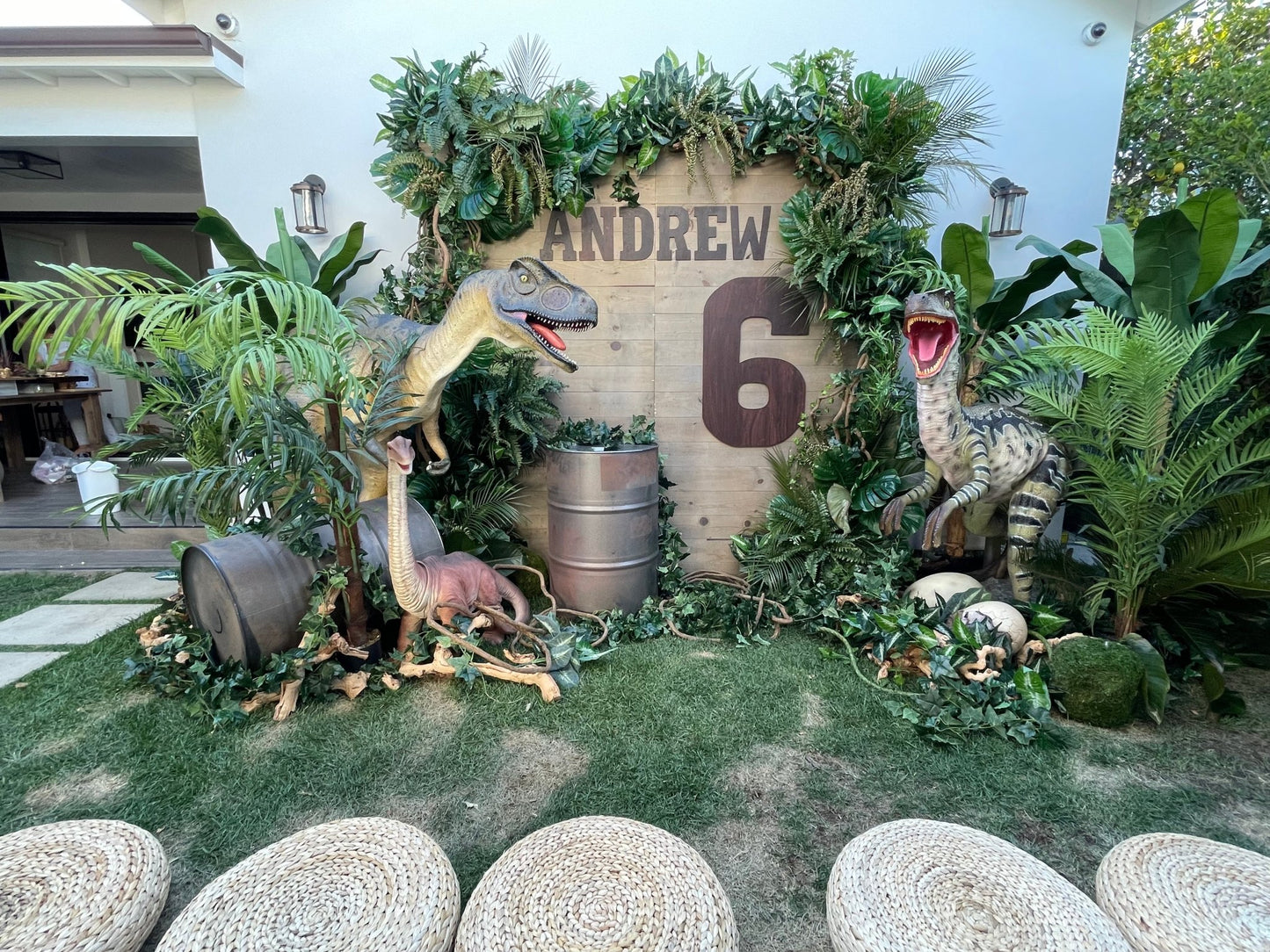 Allosaurus Dinosaur - Custom Prop Rentals
