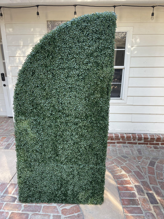 Backdrop Green Hedge Left - Custom Prop Rentals