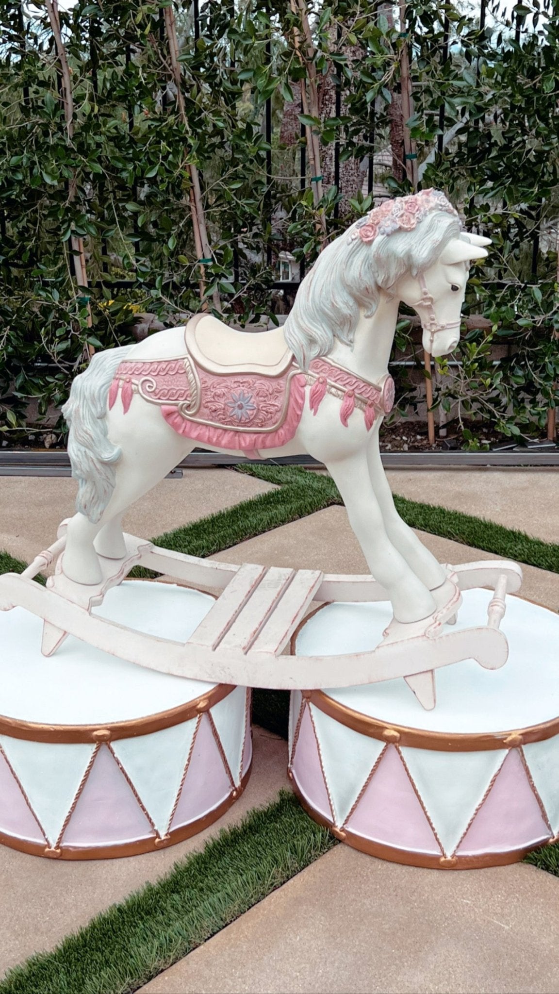 Drums Pink and White - Custom Prop Rentals