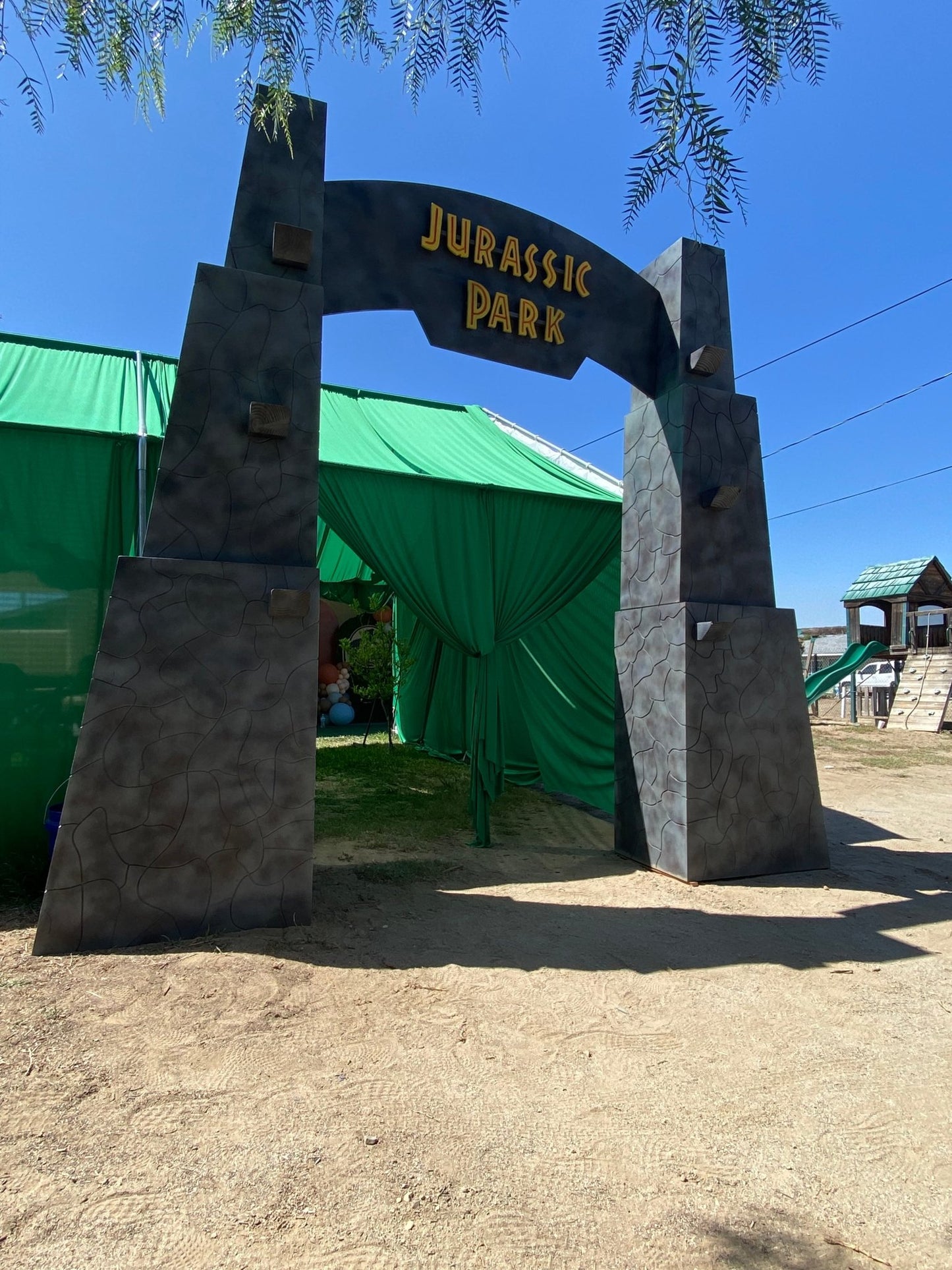 Jurassic Park Gate - Custom Prop Rentals