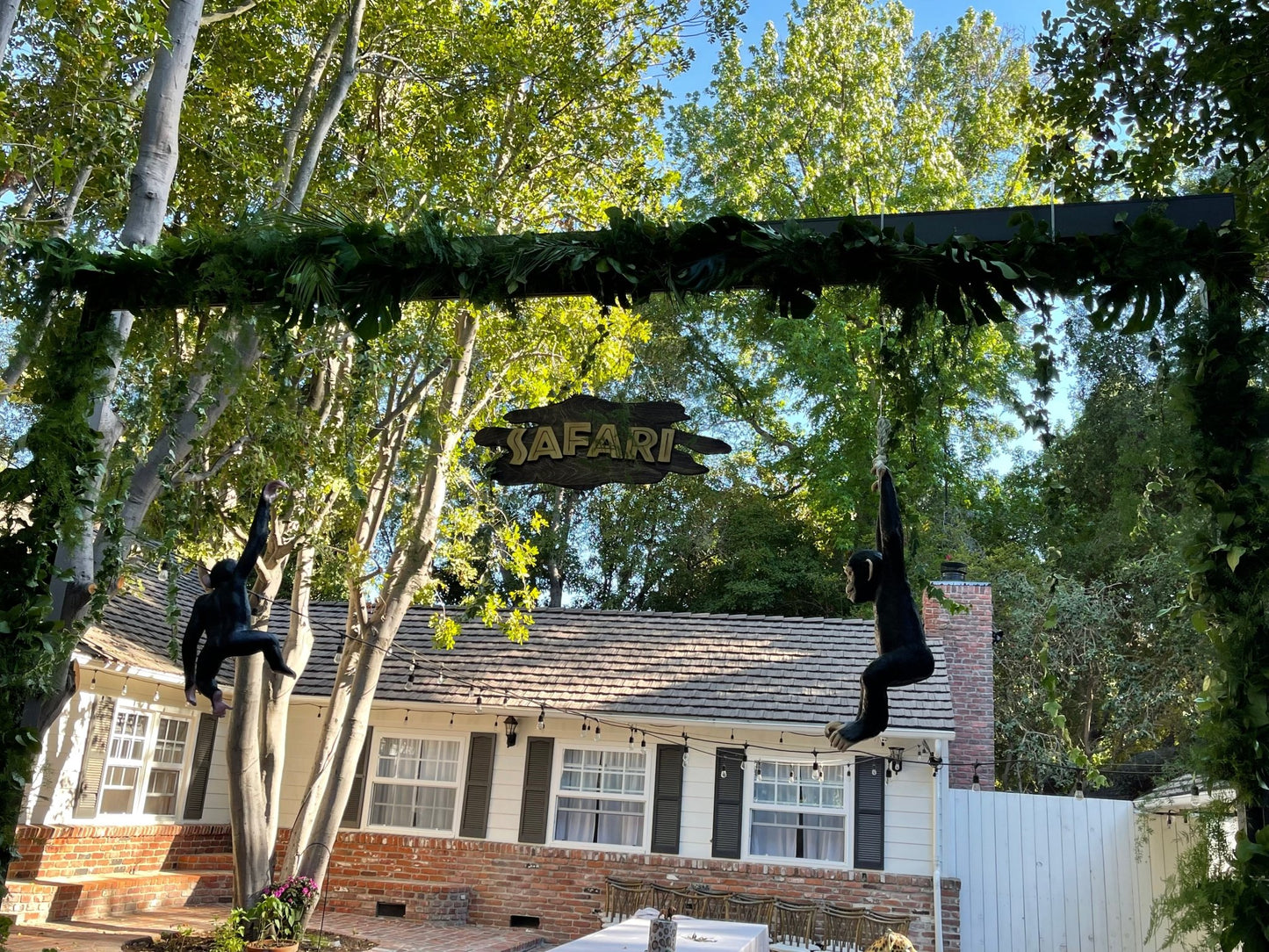 Safari Sign - Custom Prop Rentals