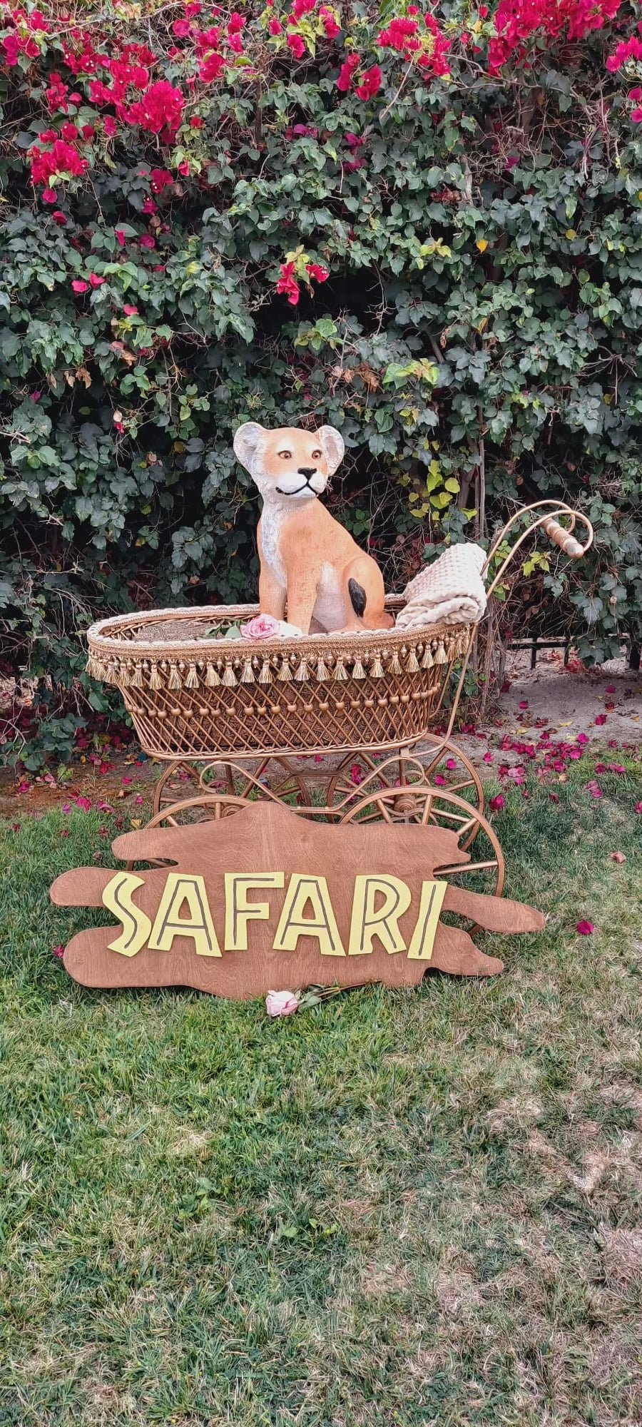 Safari Sign - Custom Prop Rentals