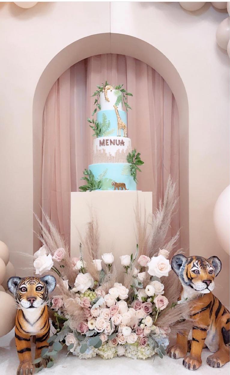 Tiger Cub Standing - Custom Prop Rentals